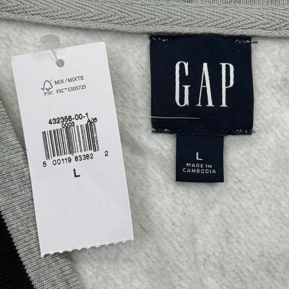 Gap 1969 Mens Varsity Sweatshirt Vest Gray V-Neck G Patch NWT Large 432356-00-1